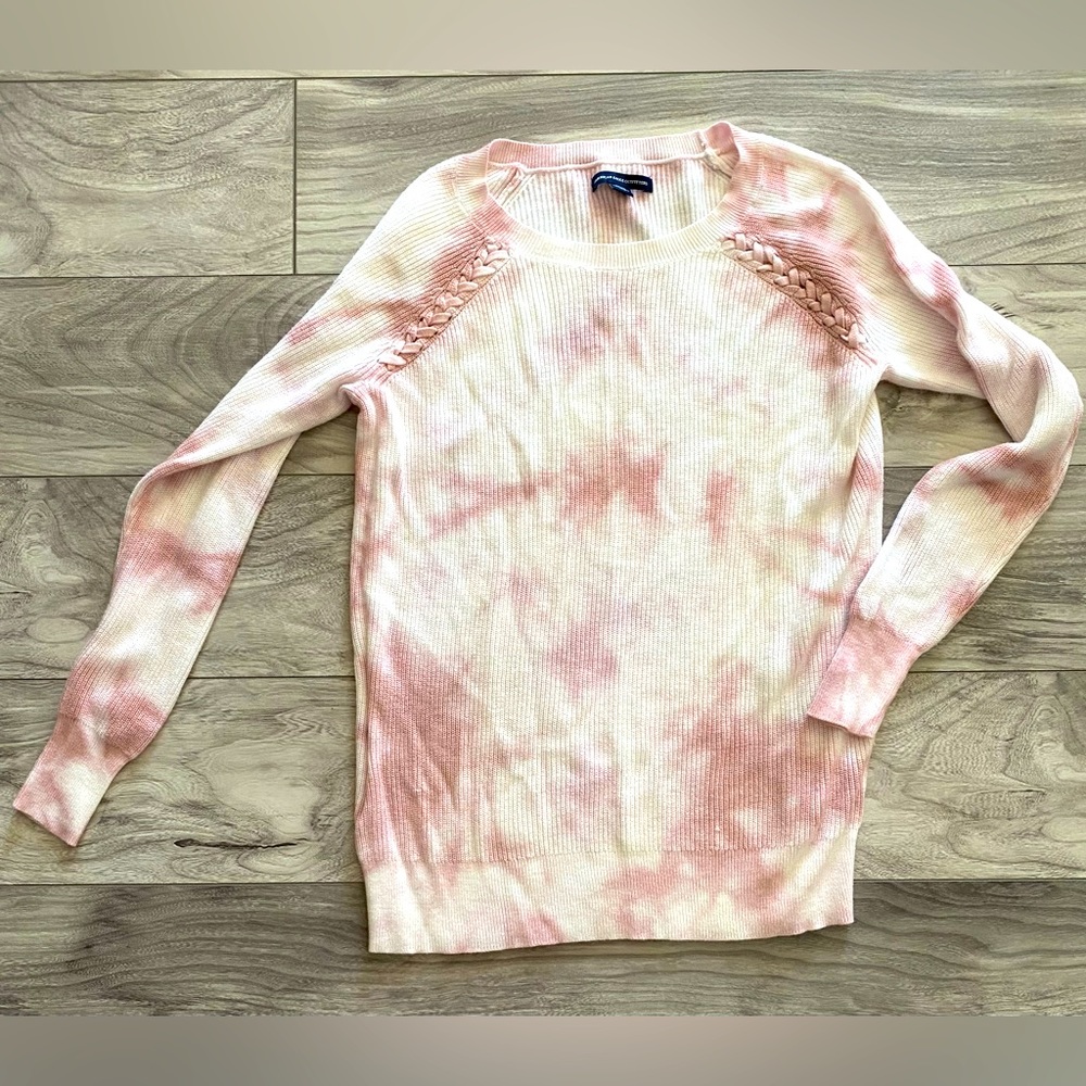 American Eagle Outfitters Sweater size medium